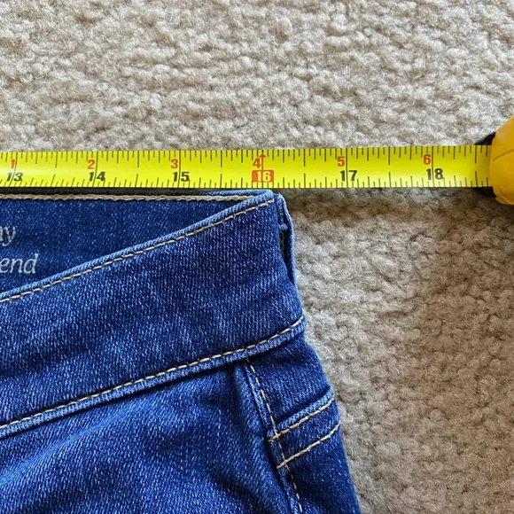 7 For All Mankind Josephine Skinny Boyfriend Jeans - Picture 6 of 7